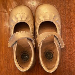 Girls Livie and Luca shoes size 13 gold